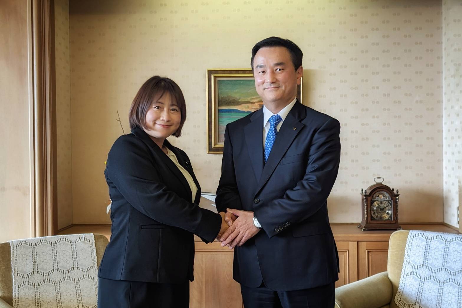 新年のご挨拶に山口県知事にて村岡知事と